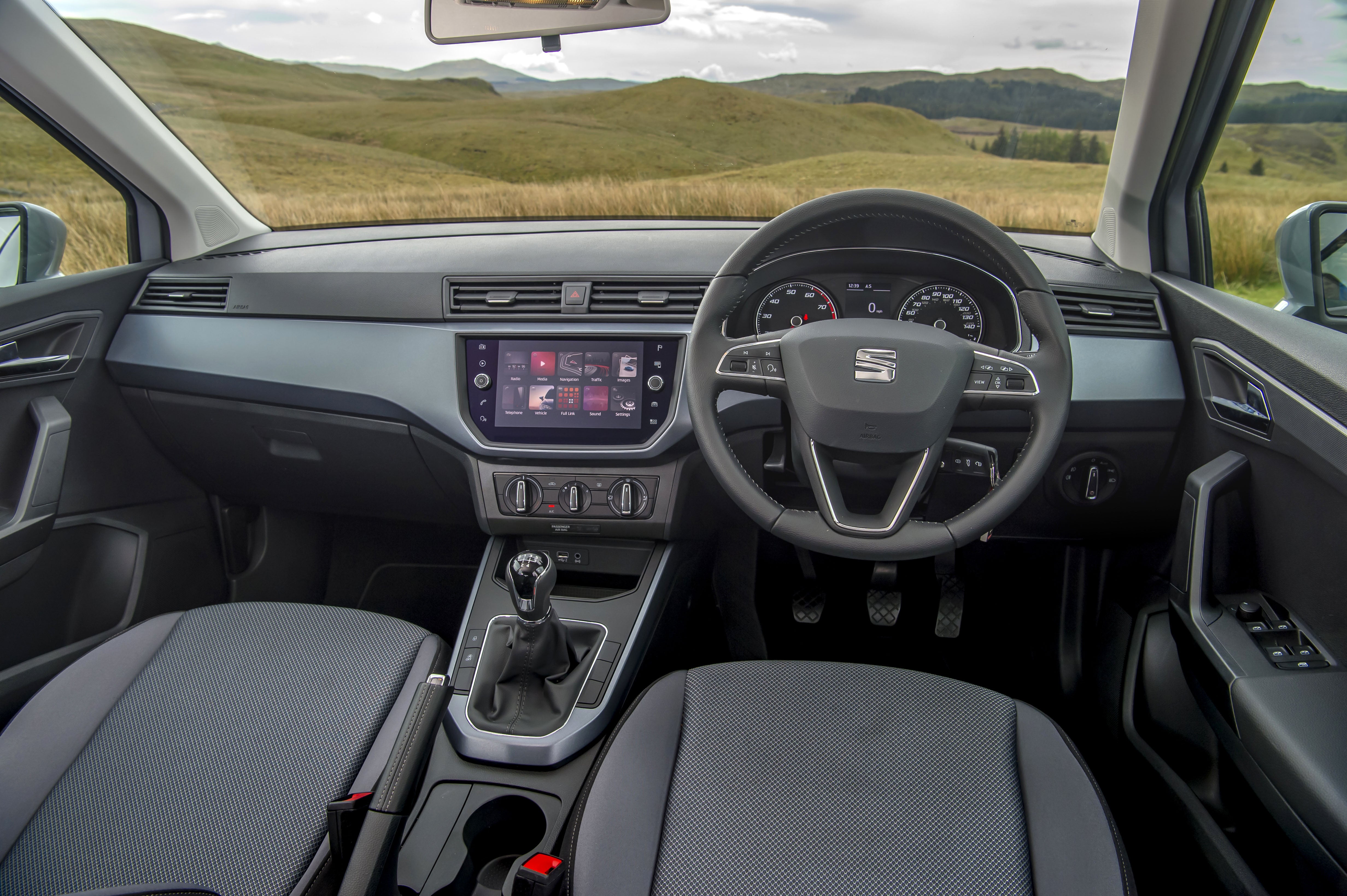 SEAT Arona Review 2021 heycar